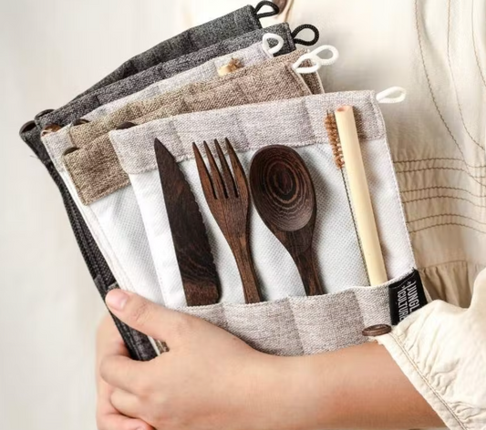 Reusable dark wood cutlery set in natural cotton pouch Light grey | wooden utensils